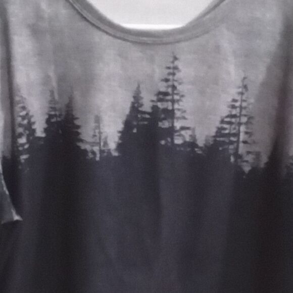 Cropped Sweatshirt Size 2XL Dark Gray Light Gray Trees Graphic Front and Back - Picture 3 of 4